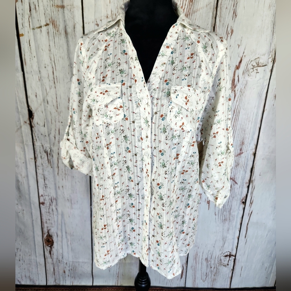 Eden & Olivia Button Down Blouse Top White With Floral L